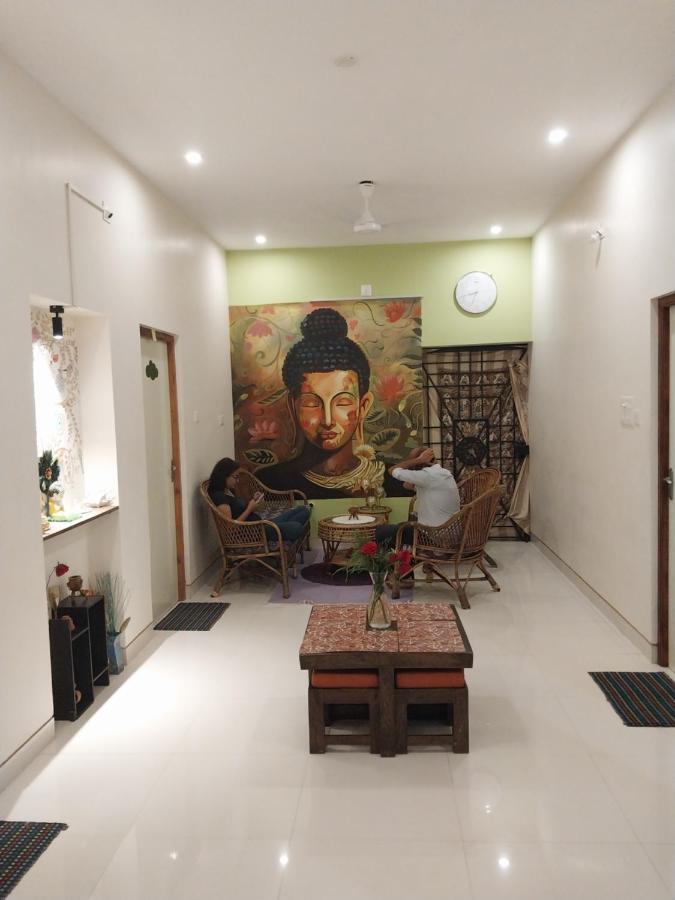Funk Monk Villa Hostel Pondicherry Auroville Eksteriør bilde