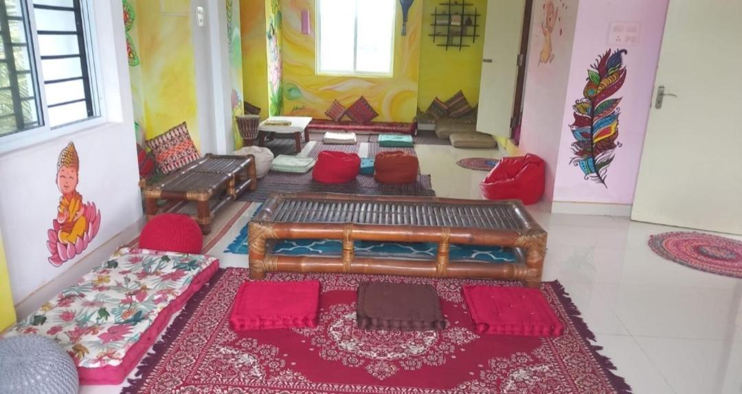 Funk Monk Villa Hostel Pondicherry Auroville Eksteriør bilde